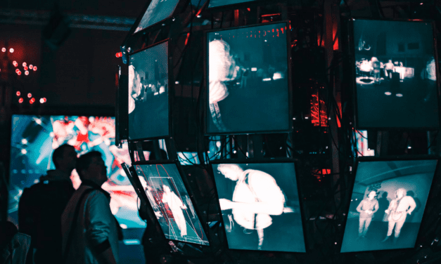 The role of scientific communities in disarming misinformation